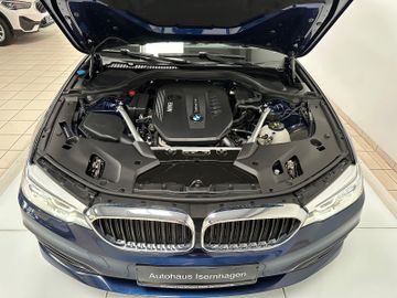 Fahrzeugabbildung BMW 540d xD Sport Line Kamera DAB H/K HUD Keyles 19"