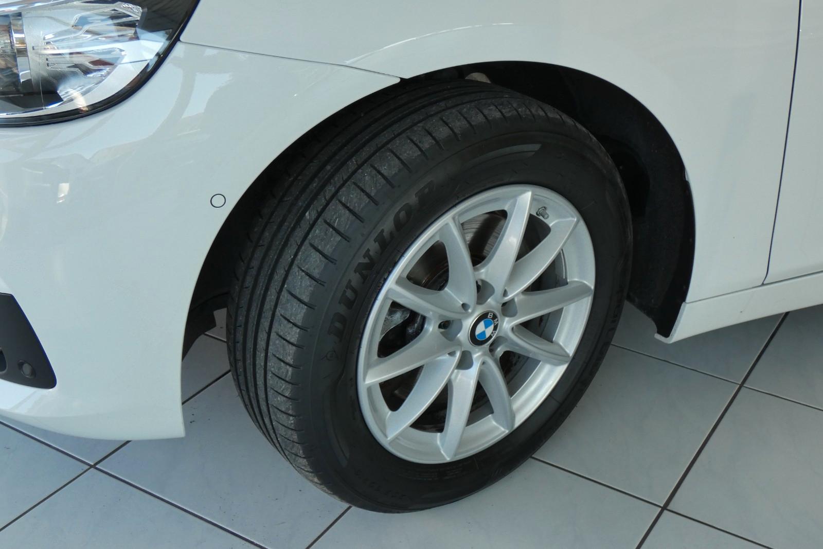 BMW 218 iA Gran Tourer Advantage LED/AHK/ Navi Proff