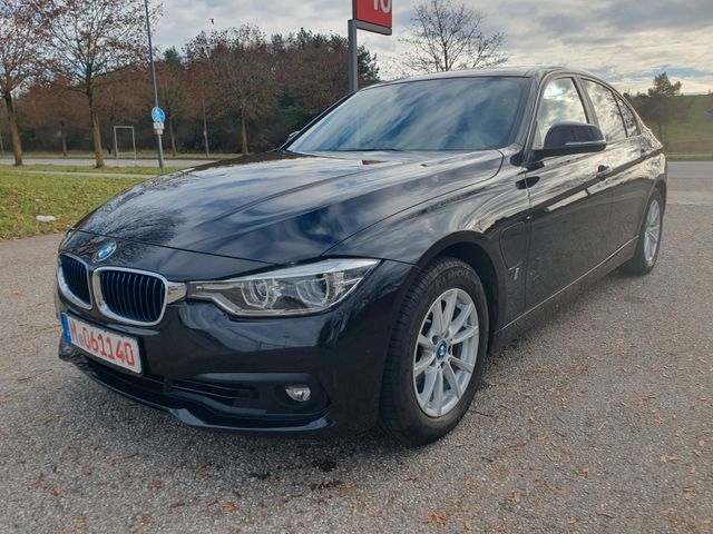 BMW 330e iPerfo Adv HYBRID LED E-Sitze G-SD  SpoSi