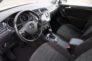 Volkswagen Tiguan - 10