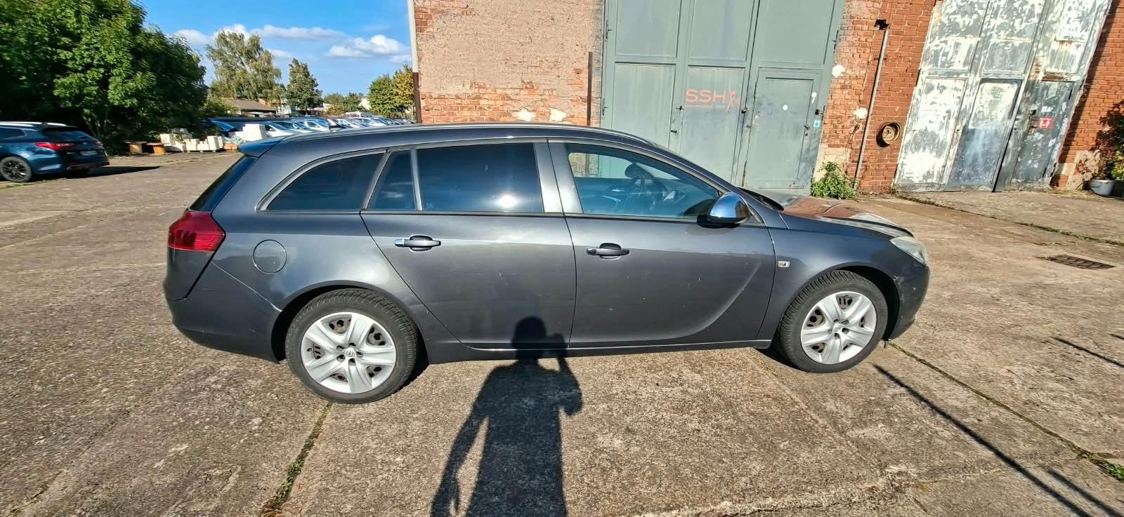 Opel Insignia 2011 — photo 5