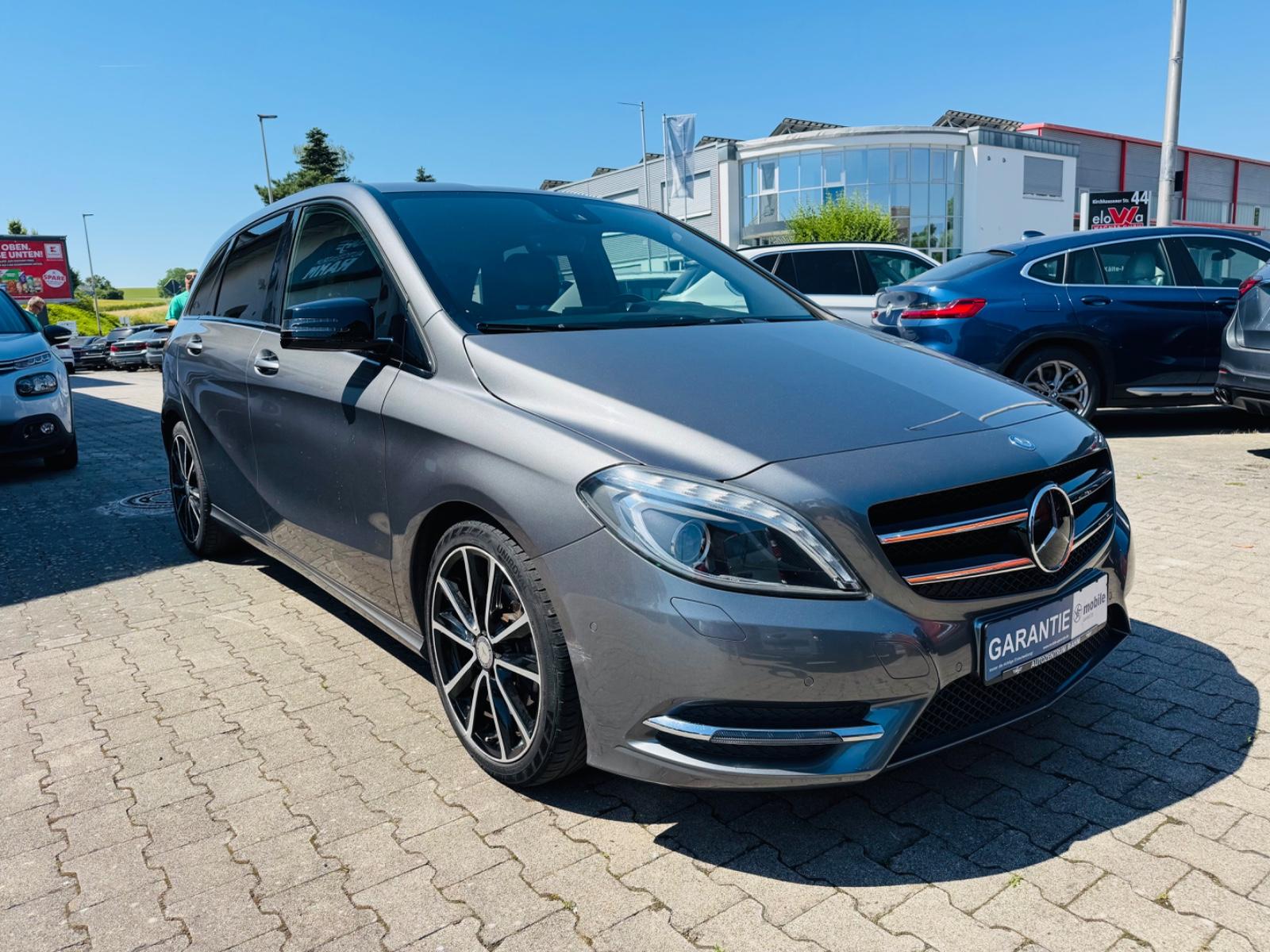Mercedes-Benz B 200+Navi+Bi.Xenon+SHZ+2xPDC+AHK+8.Fach+