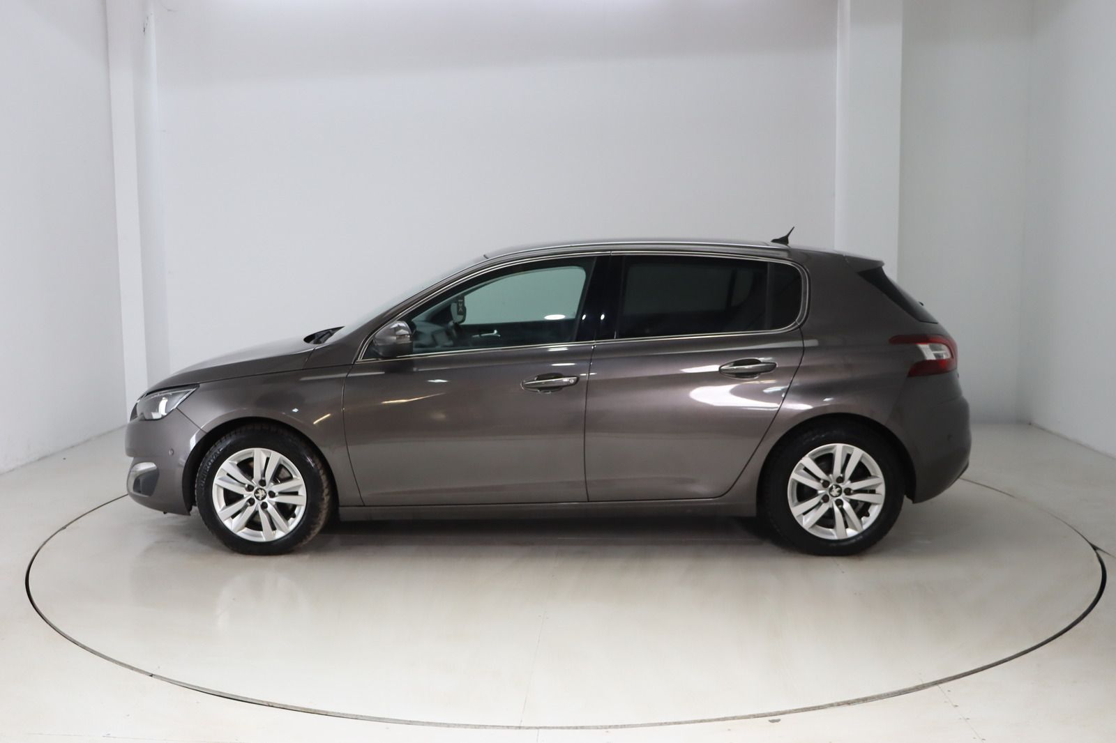 Fahrzeugabbildung Peugeot 308 Active * LED * Navi * Massage
