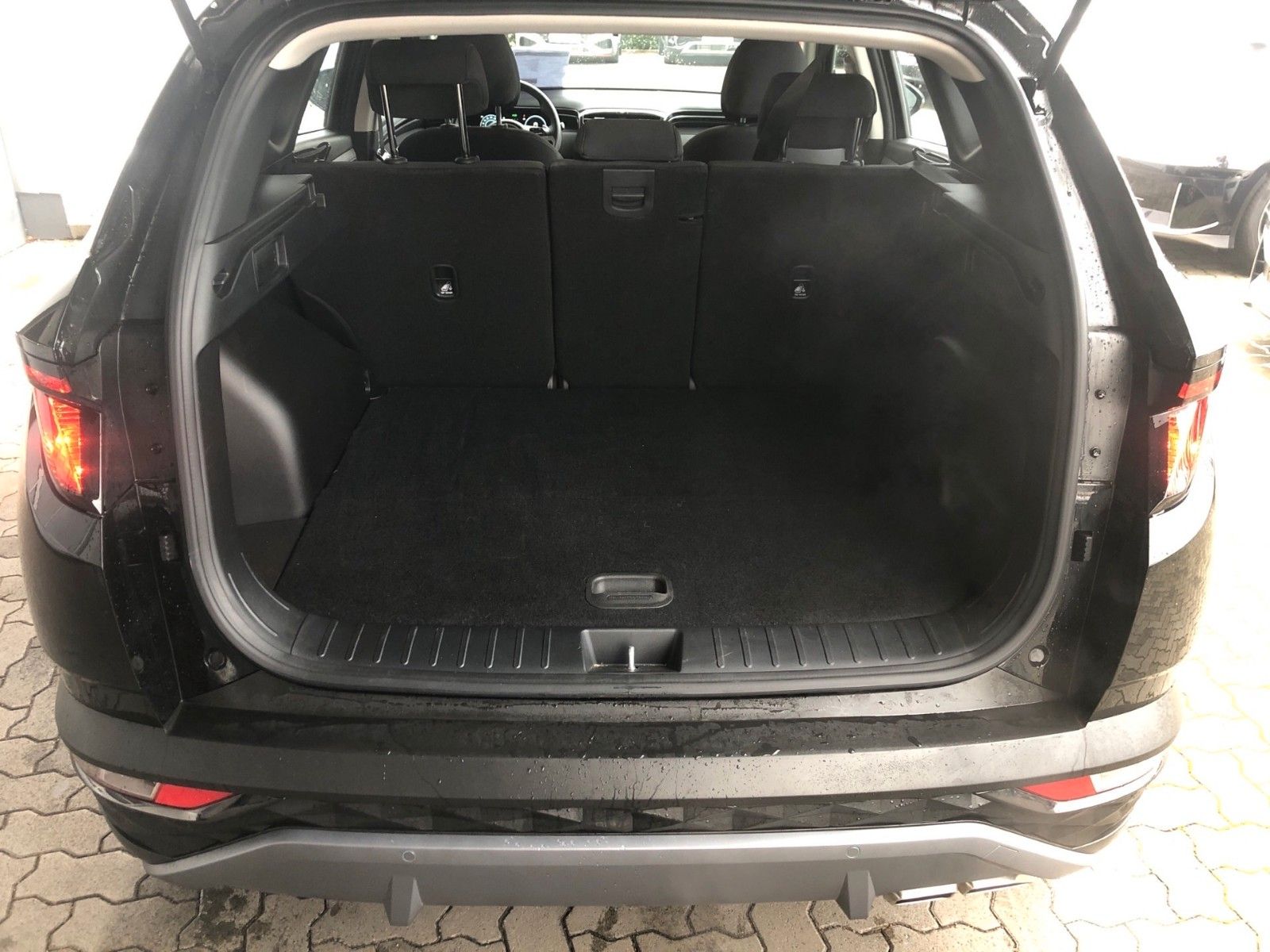 Fahrzeugabbildung Hyundai Tucson Plug-In Hybrid 4WD 265PS