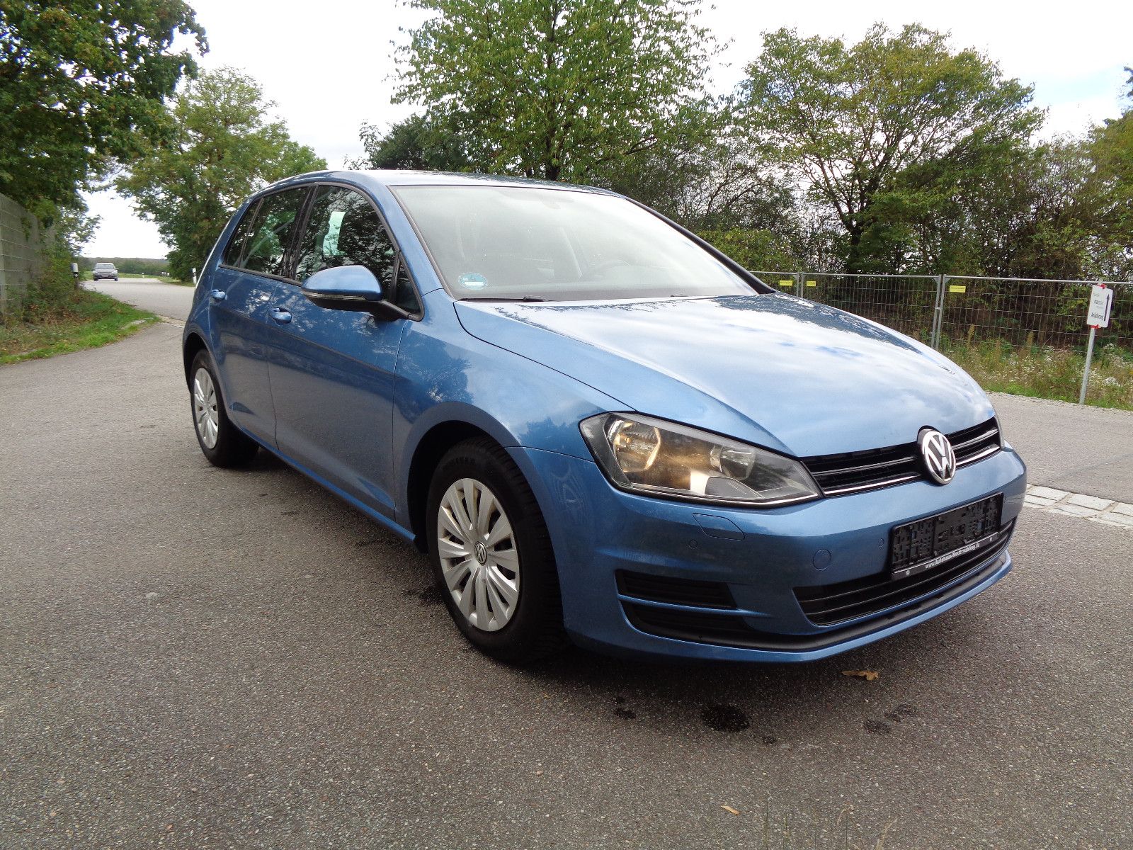 Volkswagen Volkswagen Golf VII Lim. 1.6 Trendline BMT