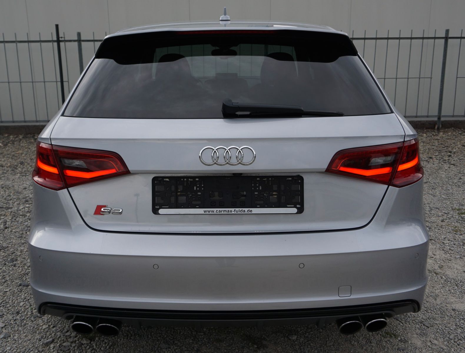 Fahrzeugabbildung Audi S3 Sportback 2.0 TFSI quattro, Leder, Navi, B&O