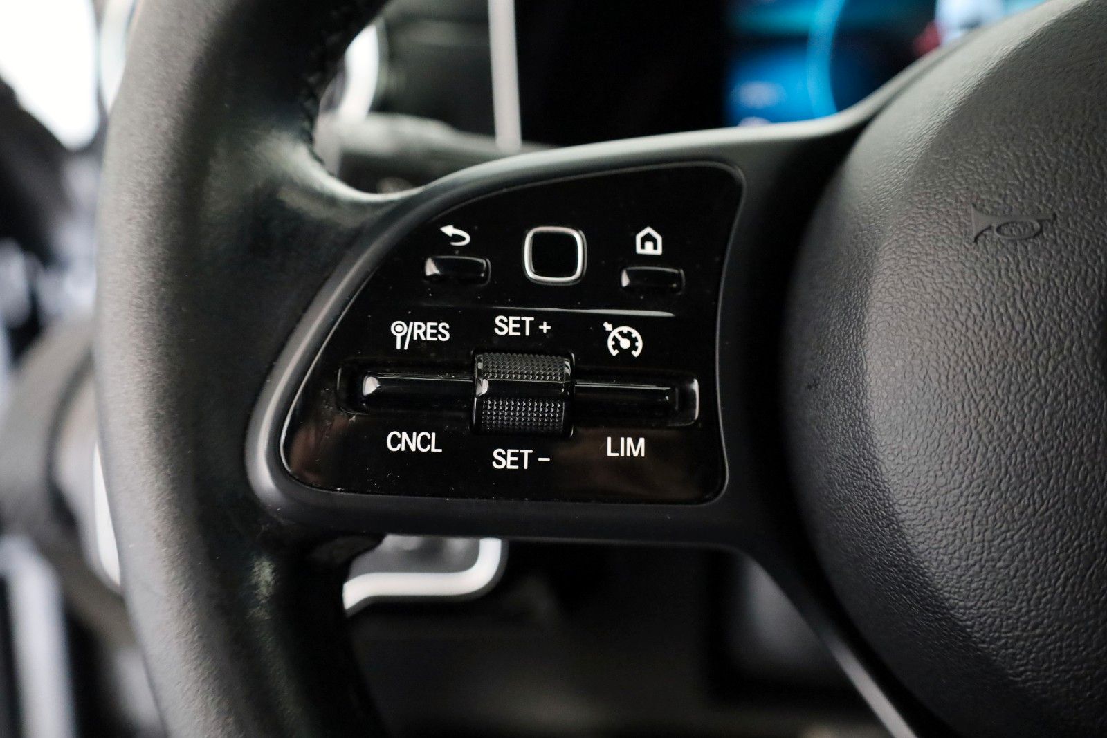 Fahrzeugabbildung Mercedes-Benz A 180 d Style Lim.T.Leder,Navi,LED,SH,Kamera