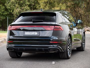 Audi Q8 - 6