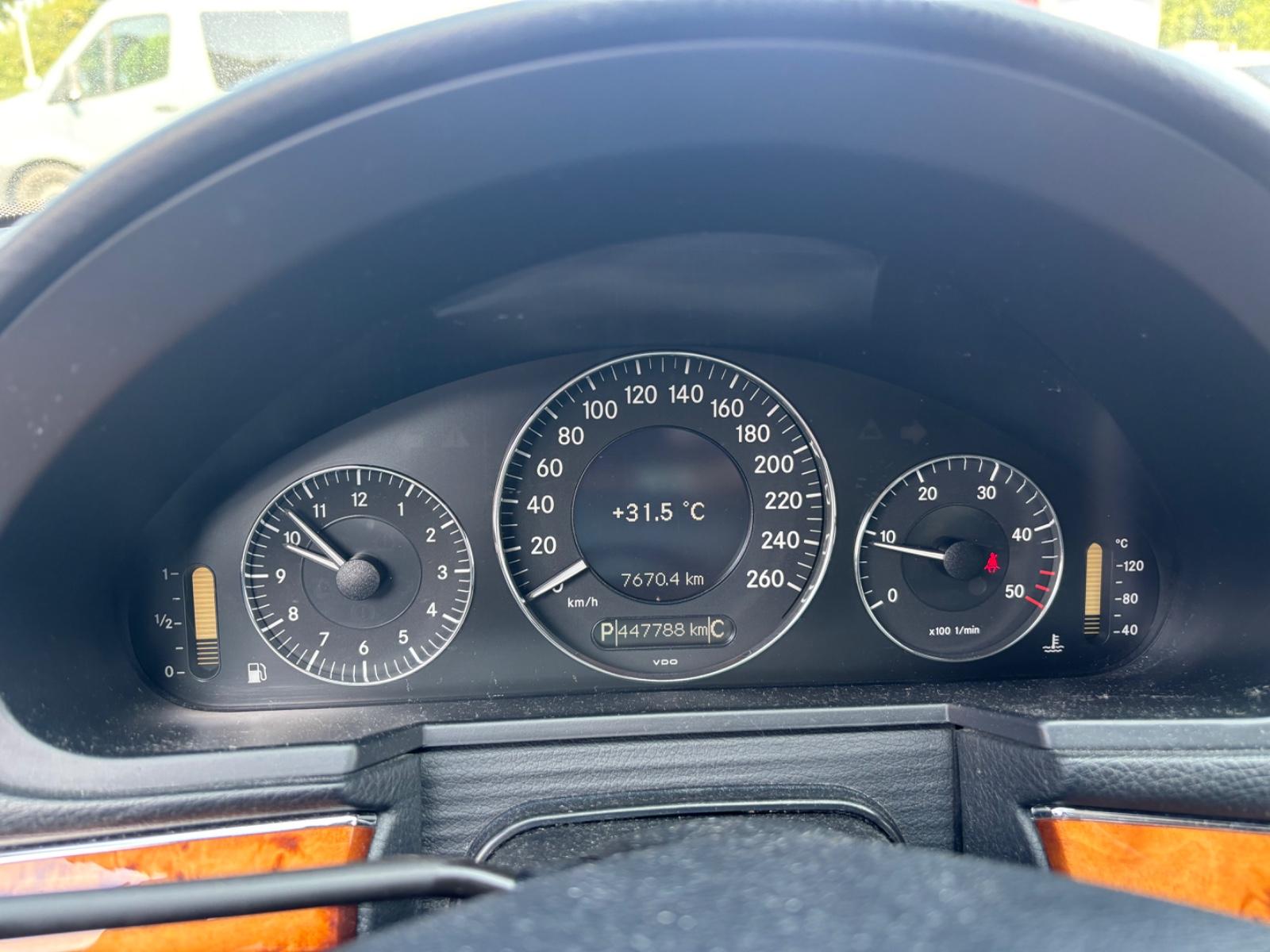 Mercedes-Benz E 220 E -Klasse T-Modell E 220 T CDI