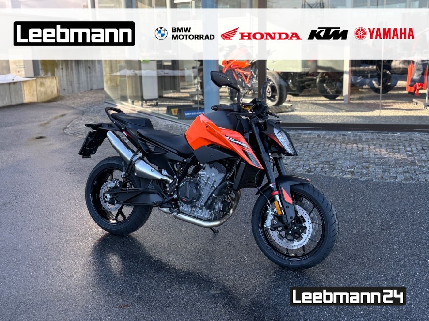 Fahrzeugabbildung KTM 790 Duke Modell 2026 mitTech Pack auch in Schwar