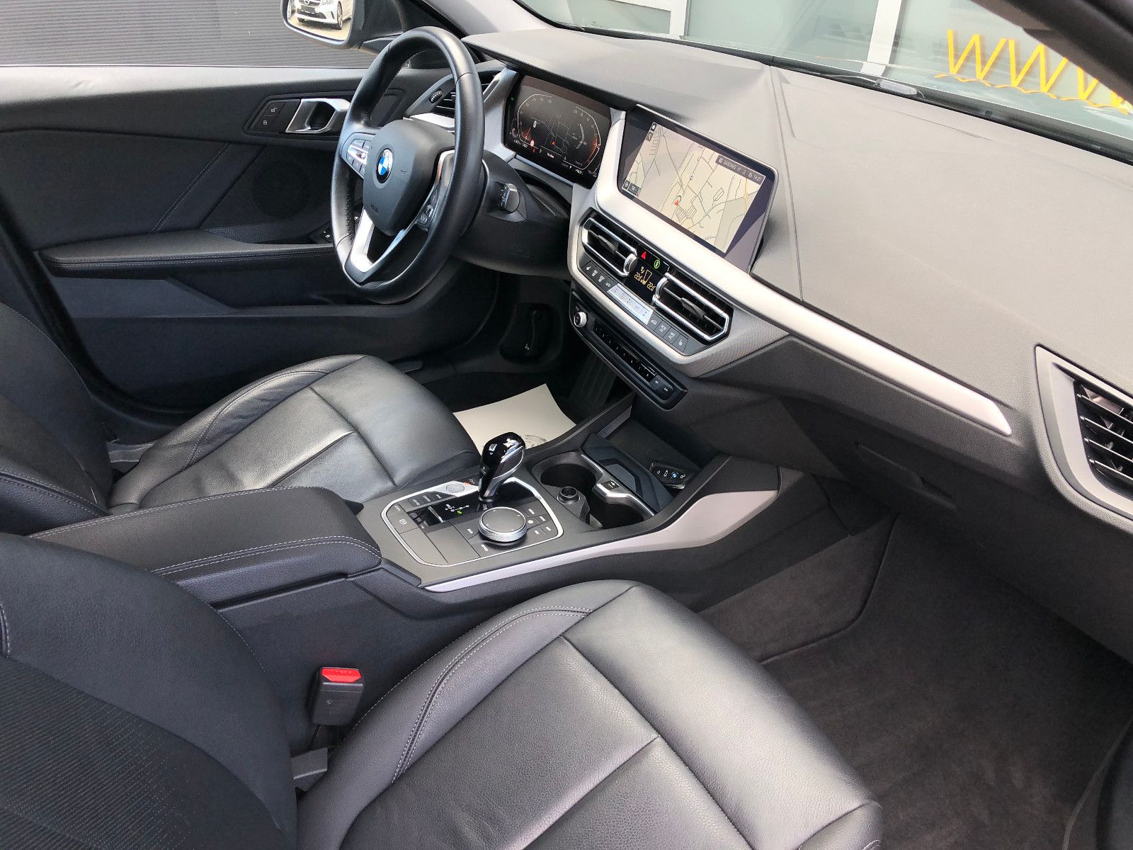 BMW 120i Steptronic Advantage *LED*PANO*CAM*AHK* foto 9