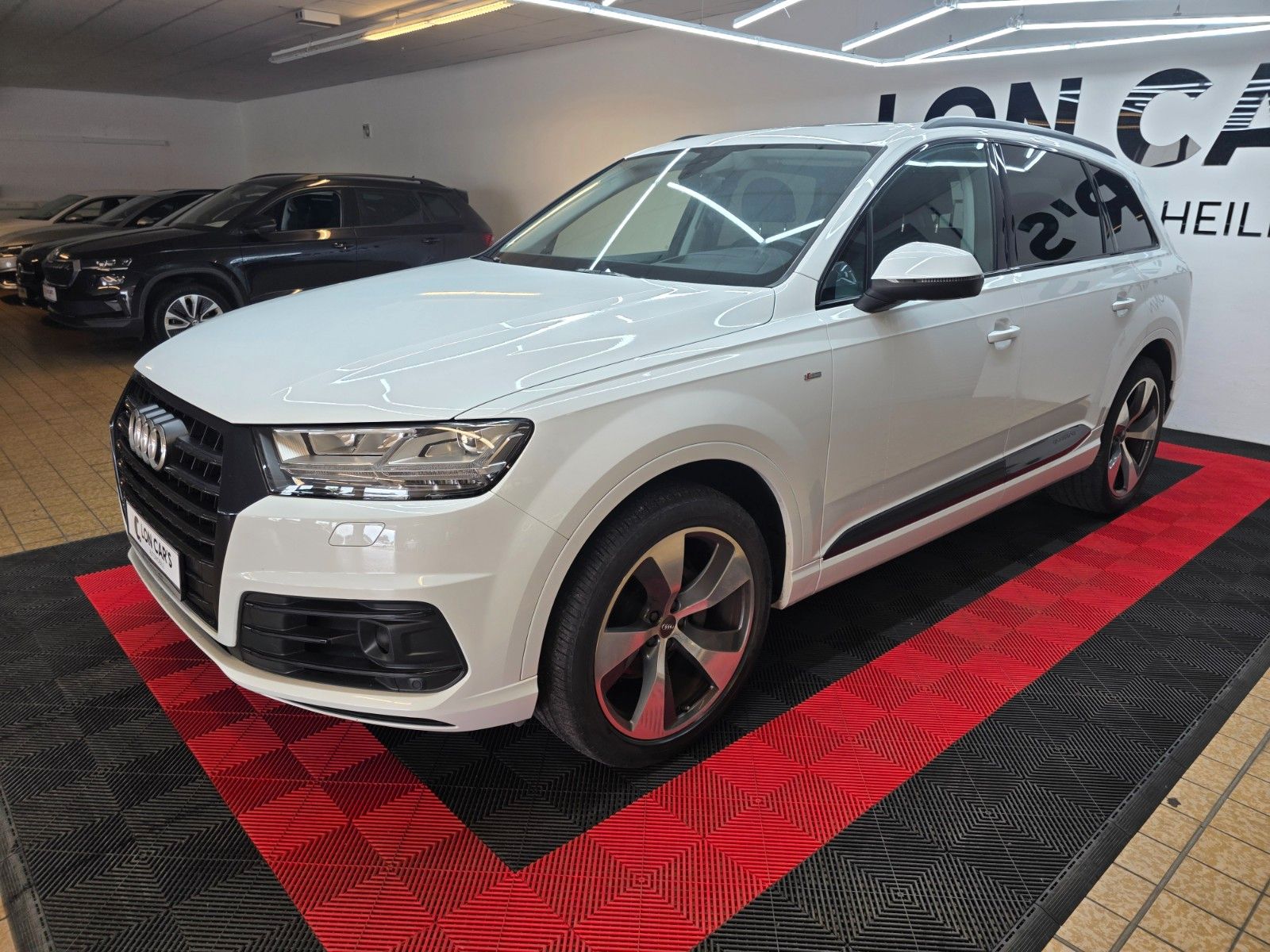 Audi Q7 - 1