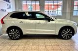 Volvo XC60 R Design Recharg AWD/PANO/H-UP/360°/H&K/ACC - Volvo XC60: R Design
