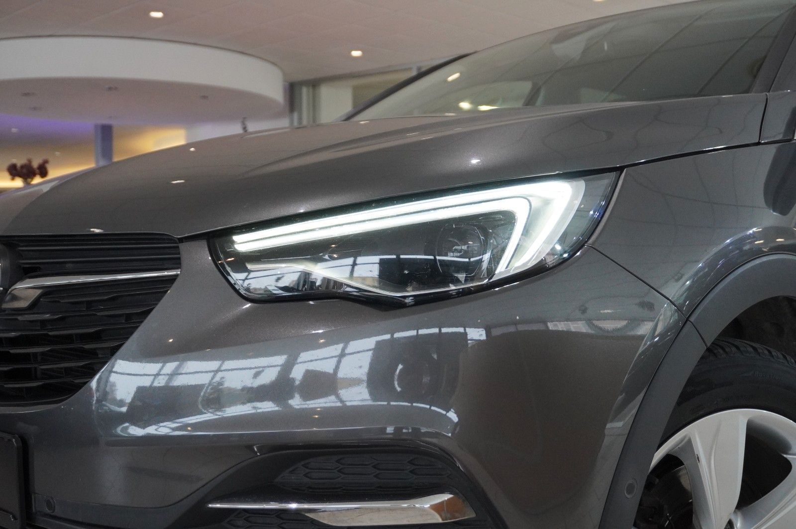 Fahrzeugabbildung Opel Grandland (X) 1.6D DYNAMIC NAVI/LED/360°/SH/GRIP