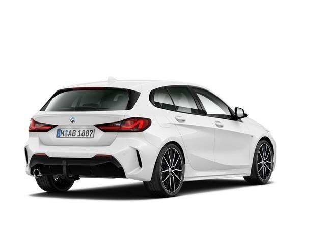 BMW 118i M Sport M SPORT HiFi Adaptiv LED Komfortzug