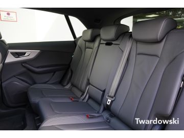 Audi Q8 - 11