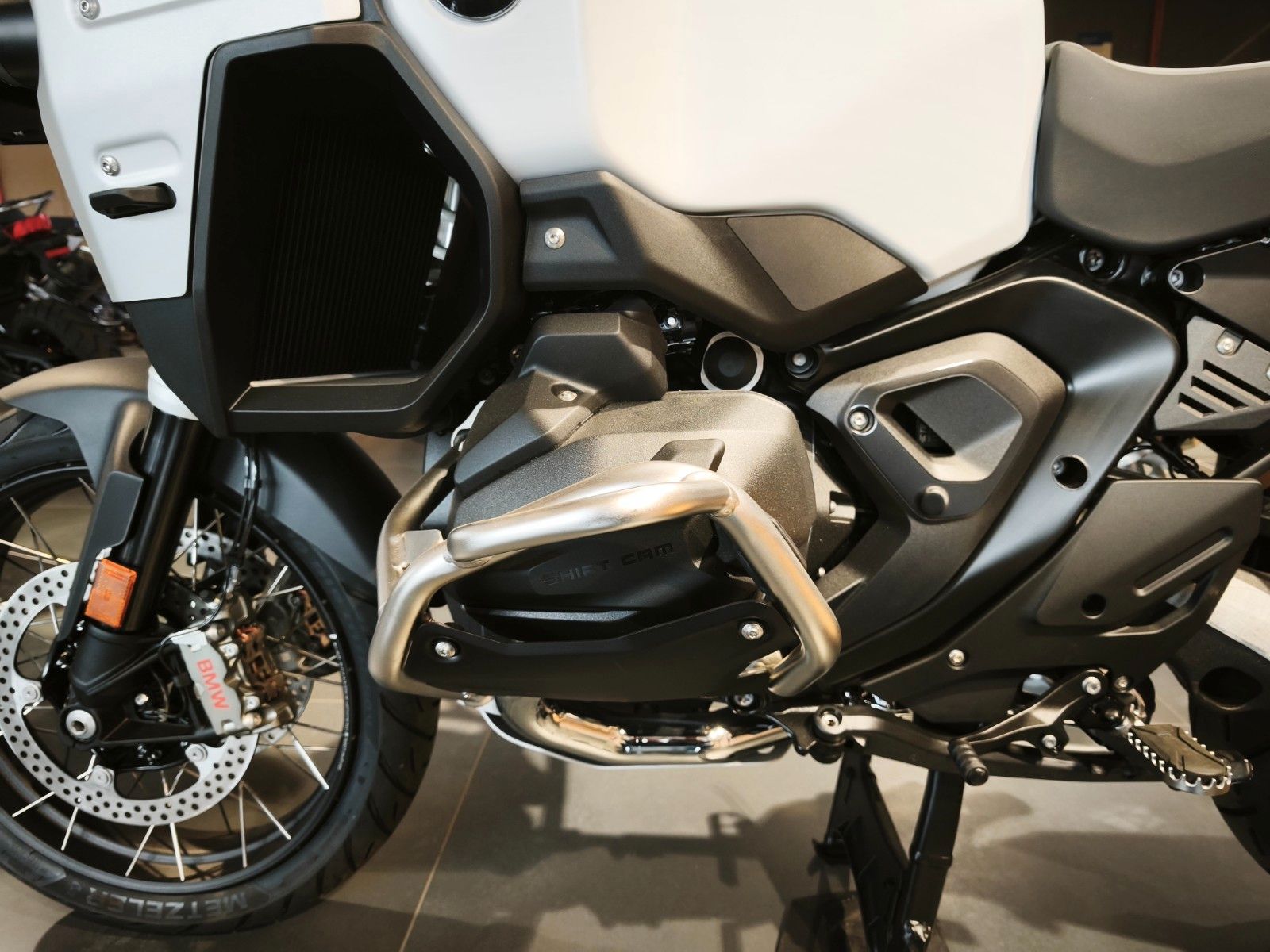 Fahrzeugabbildung BMW R 1300 GS Adventure ASA