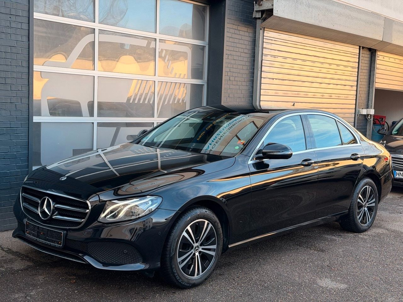 Mercedes-Benz E 220d 9G/KAM/LED/AVANTGARDE foto 7