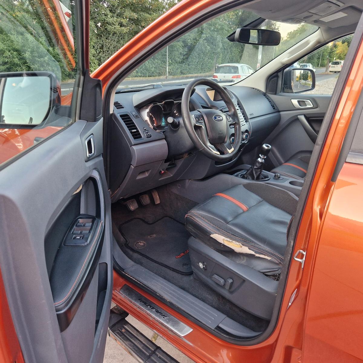 FORD RANGER WILDTRAK 3.2 200ch BVM Treuil électrique Attelage Historique présent - 2EME MAIN