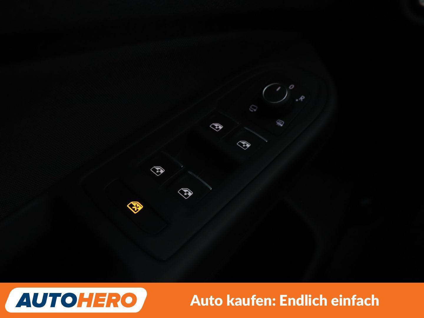 Volkswagen Golf VIII 1.0 eTSI Life Aut.*NAVI*CAM*ACC*SHZ*, миниатюра 23