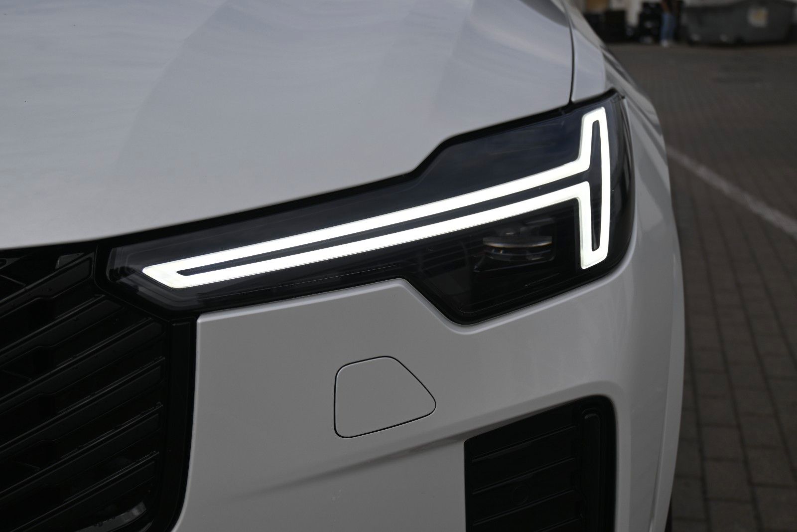 Fahrzeugabbildung Volvo XC90 T8 AWD Ultra Black Edition*LUFT*360*ACC*AHK