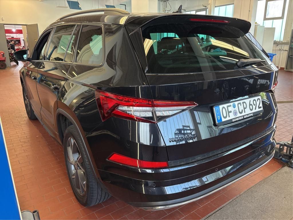 Skoda Kodiaq Sportline 4x4 7Sitze Panorama ACC ParkAss imagem 3