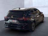 Ford Focus Titanium Bluetooth Navi LED Klima - gebrauchte Ford Kombis