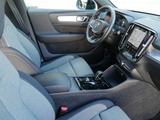 Volvo XC40 B4 Plus Black Edition 360° - Volvo XC40 in Saarbrücken