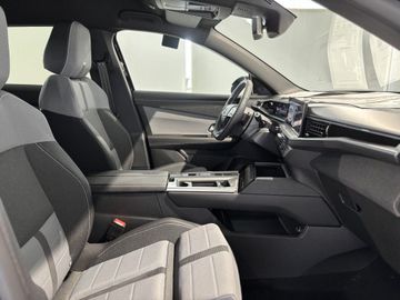 Fotografie 5 des Opel Grandland (X) Grandland 1.2 DI Hybrid 48 V Automatik GS AHK