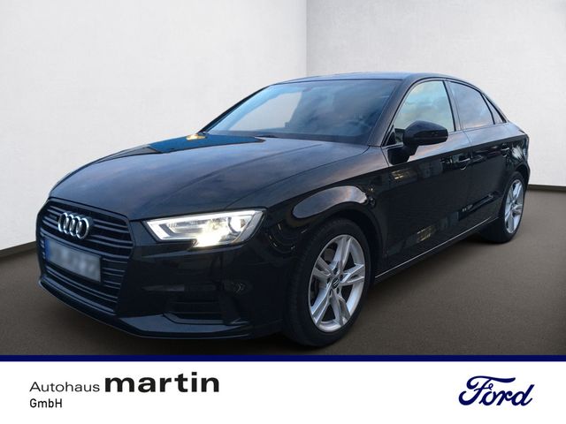 Audi A3 Limousine 2.0 FSI quattro sport NAVI XENON