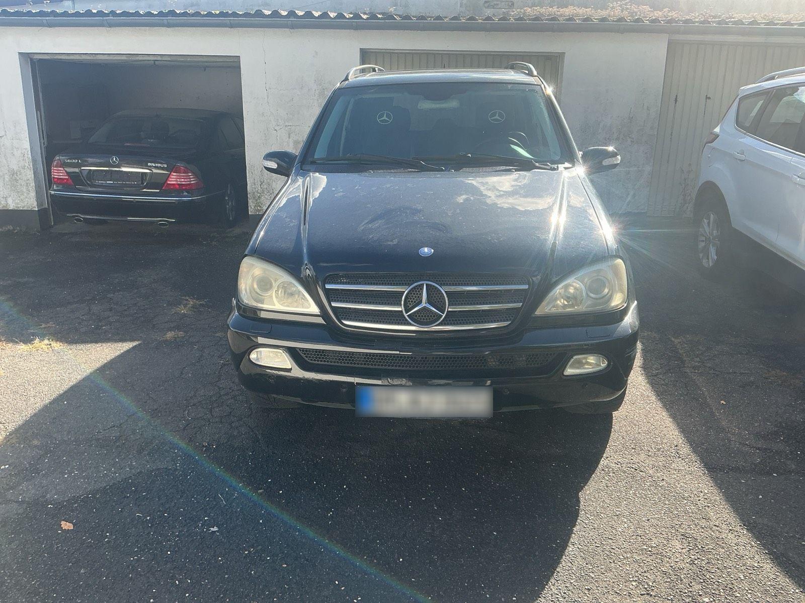 Mercedes-Benz ML 400