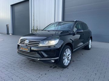 Volkswagen Touareg - 1