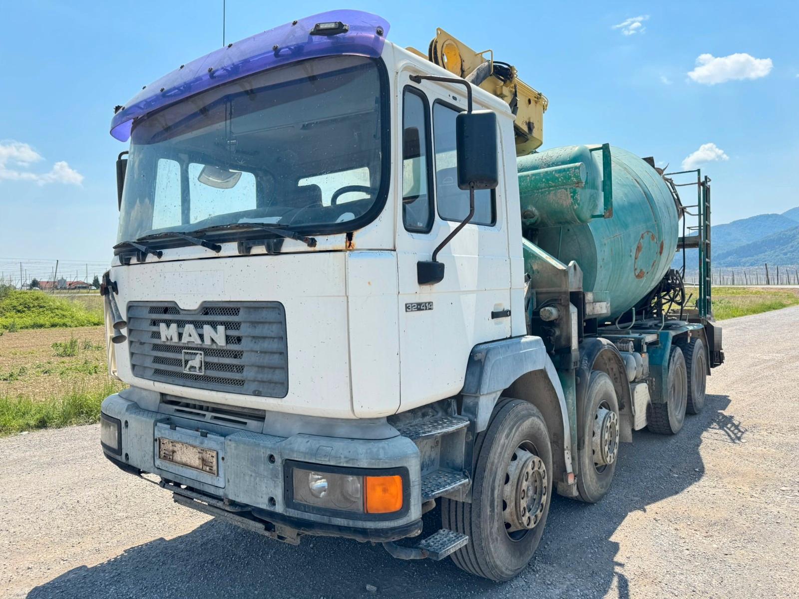 MAN 32.414 8x4 mixer 9m3 - putzmeister pumi - 26M