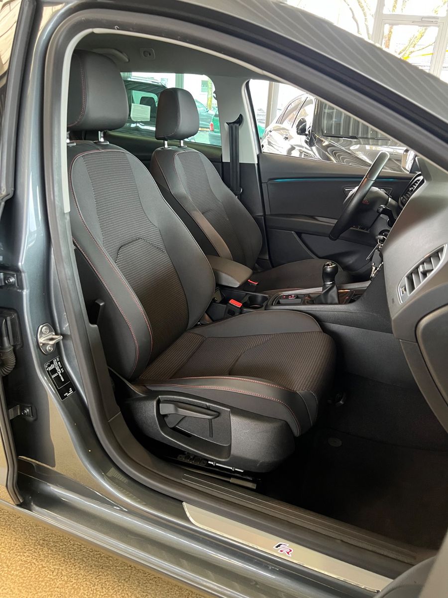 Fahrzeugabbildung SEAT Leon ST 1.8 FR *1.HAND*AMBIENTE-BELEUCHTUNG*