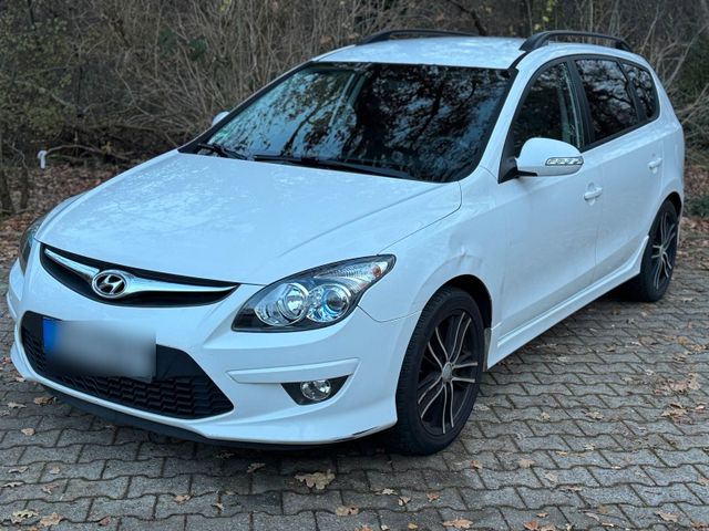 Hyundai HYUNDAI i30 EDITION 20 KOMBI 1.6 DIESEL TE...