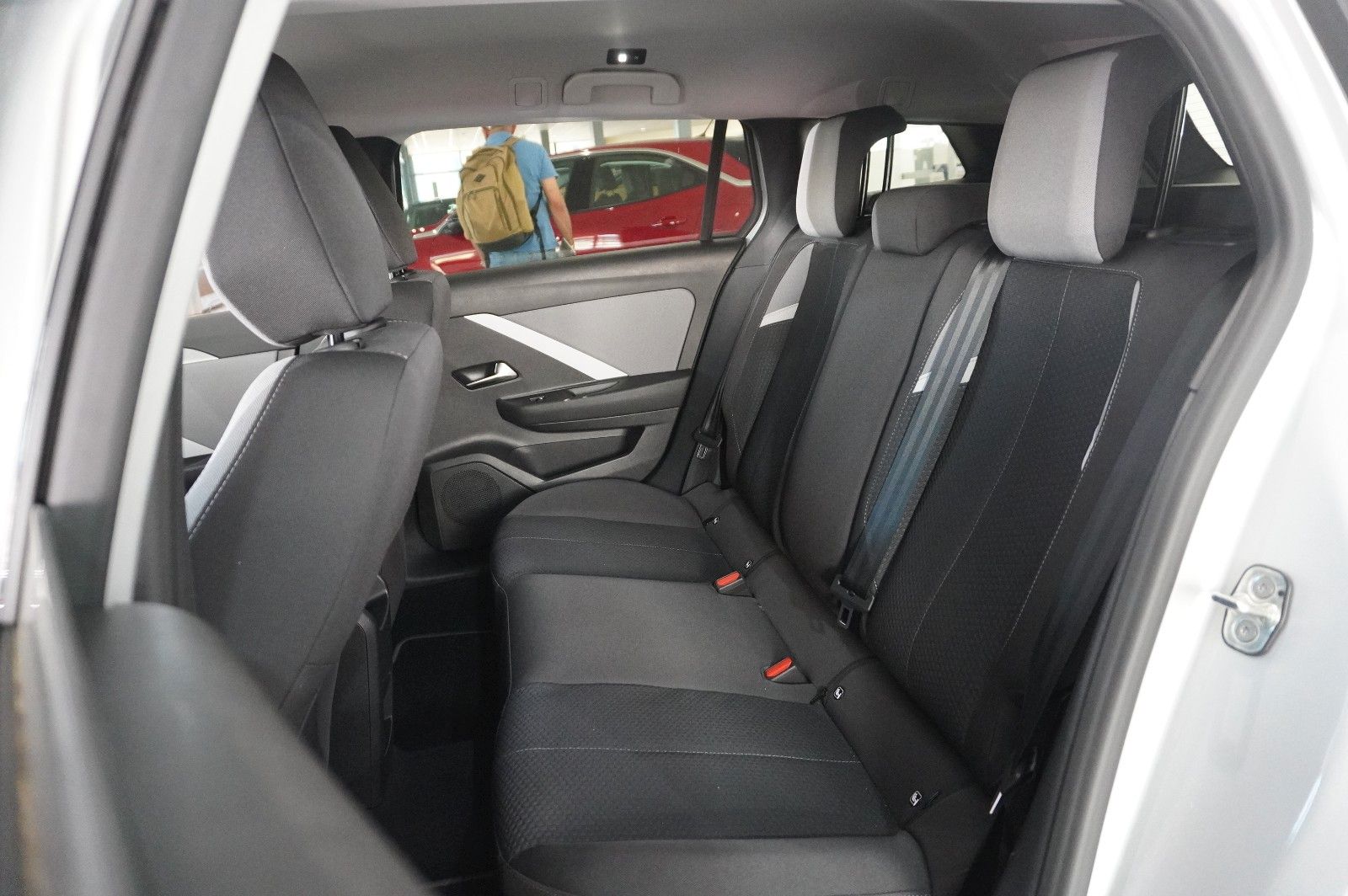 Fahrzeugabbildung Opel Astra L ST 1.2T ENJOY NAVI/LED/KAMERA/VIRT/DAB+