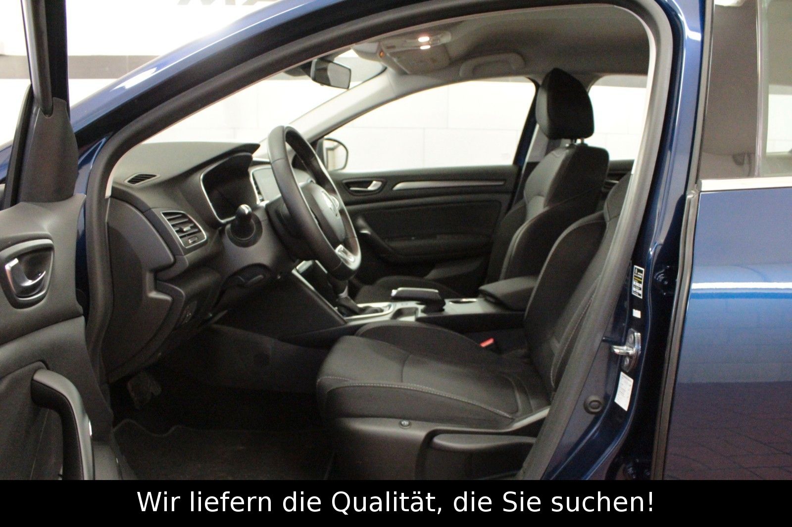 Fahrzeugabbildung Renault Megane TCe 140 EDC Zen Grdt.*R-Link*Sitzhzg*