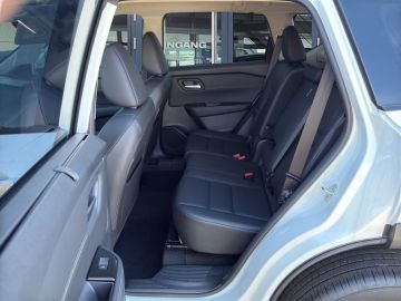 Nissan X-Trail N-Connecta 1.5 360*HUD*RFK*SHZ*Navi*FSH