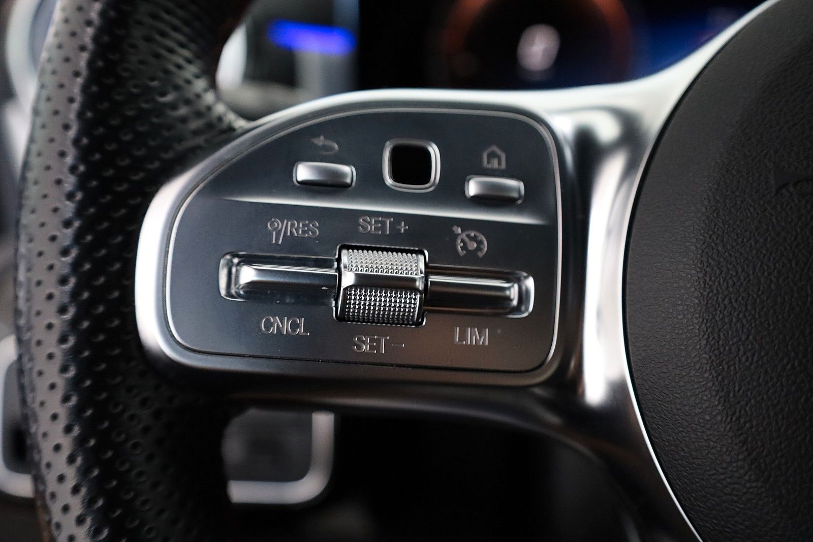 Fahrzeugabbildung Mercedes-Benz CLA 250e AMG Line  TLeder,Navi,LED,ParkPaket,AHK