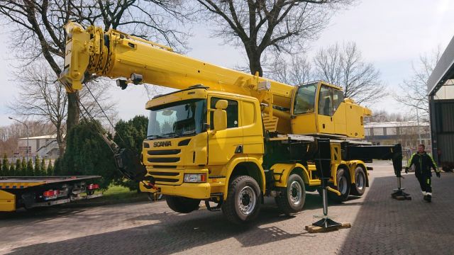 Liebherr LTF 1045 Scania