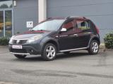 Dacia Sandero Stepway/Scheckheft/AHK/Tüv/Au Öl Service - Dacia Sandero aus 2012: Stepway