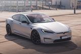Tesla Model S Plaid | Satin Silver | Yoke | AHK - Tesla Model S: Plaid