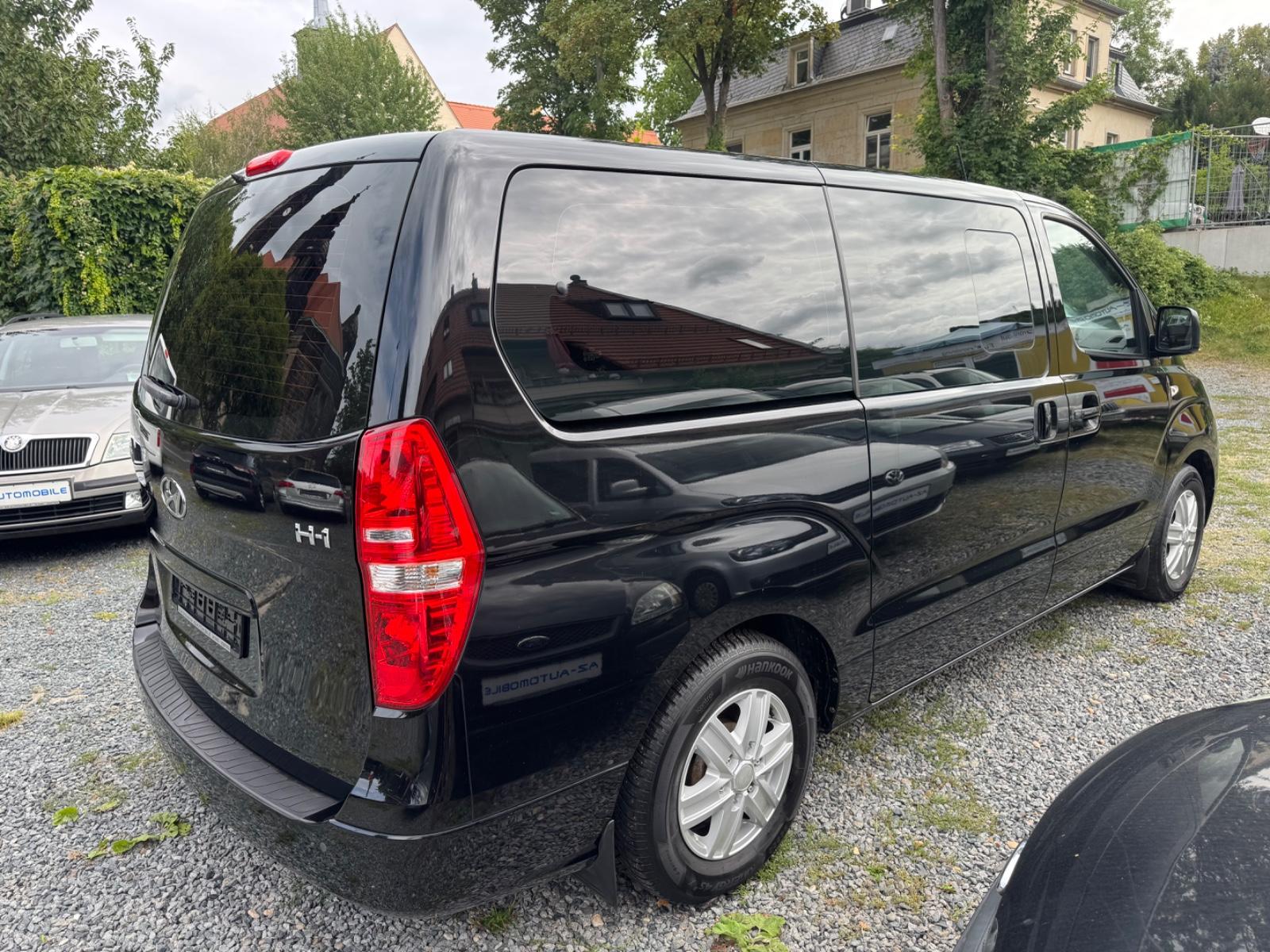 Hyundai H-1 Travel Comfort, Scheckheft, 8 Sitzplätze