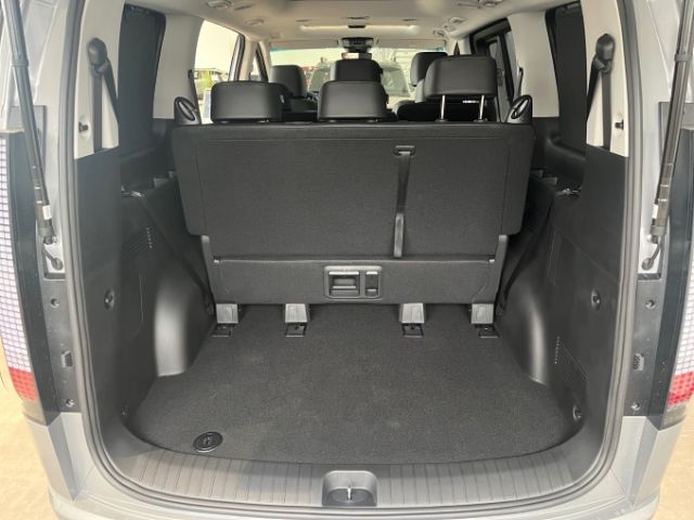 Fahrzeugabbildung Hyundai STARIA Prime 2WD 2.2 CRDi PANO+Park-Paket+Lager