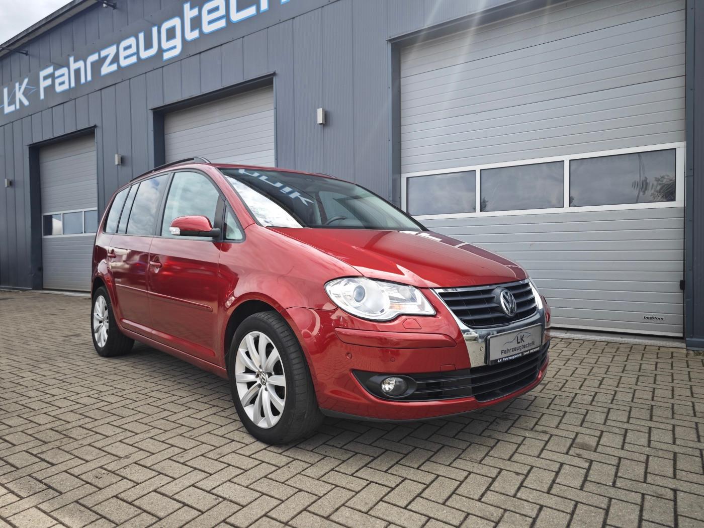 Volkswagen Touran United Automatik AHK Tüv Neu