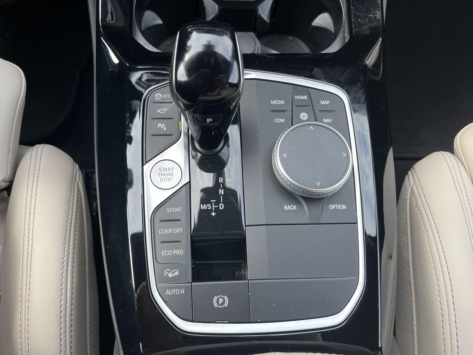 BMW X3 M40i 360° PANO RFK HIFI LENKRADHZ LORDOSE LED