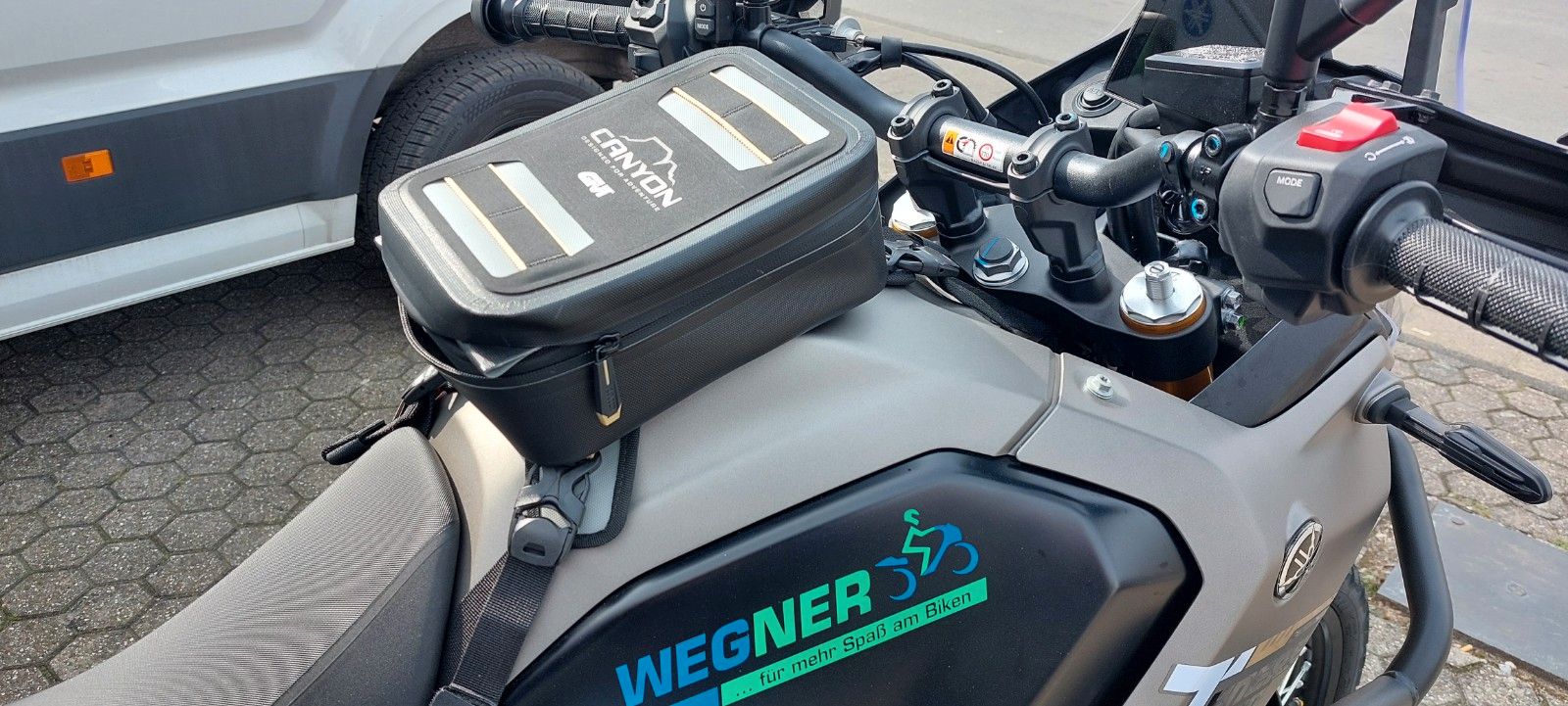 Fahrzeugabbildung Yamaha XTZ 700   inkl  Zubehör für 2900.-€