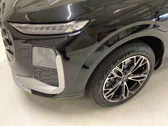 Q3 SUV e-hybrid +Sline+ACC+TechPlus+LEDPlus