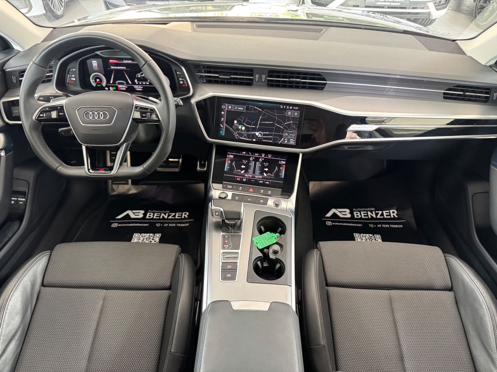 Fahrzeugabbildung Audi A6 55 TFSI e quattro/S-Line/HUD/LED/TeiLeder/360