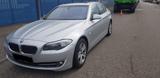 BMW 528i - - silberne BMW 528